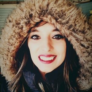 Meet your Posher, Carrie